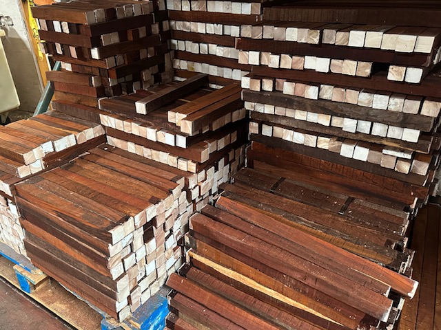 (#2 STOCK) 1.5" x 1.5" x 10-12" 20pcs Cocobolo Turning Squares Shipping Included!