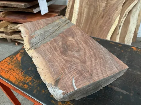 clarowalnut5.jpg